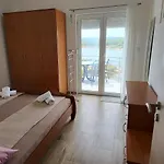 ホームステイ Vrulja Kruševo