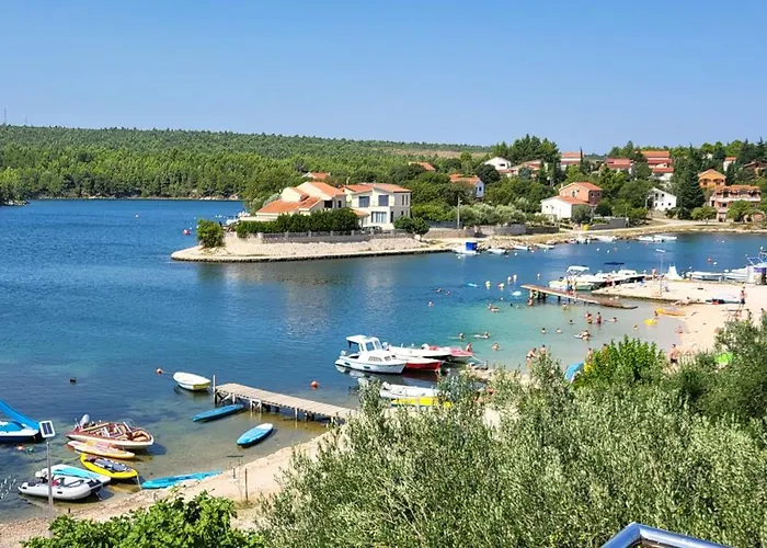 Vrulja Homestay szállás *